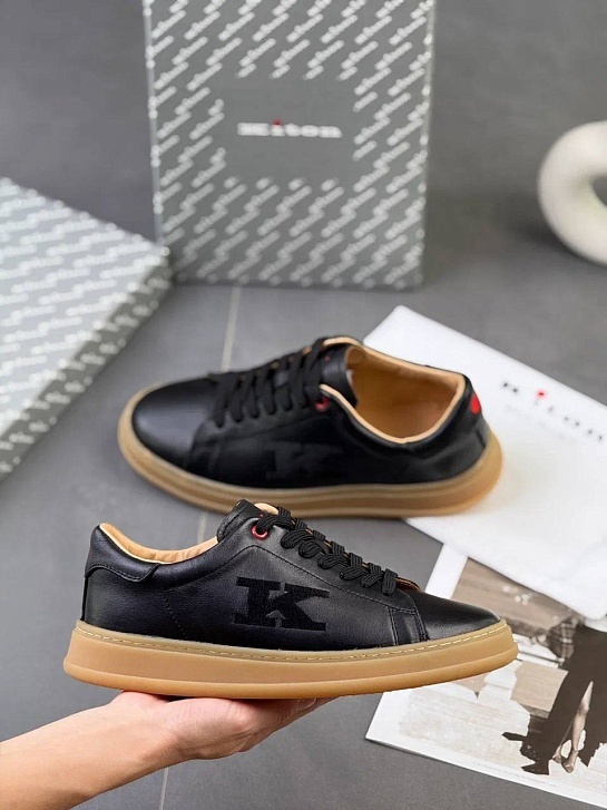 Кожаные кроссовки Kiton чёрного цвета