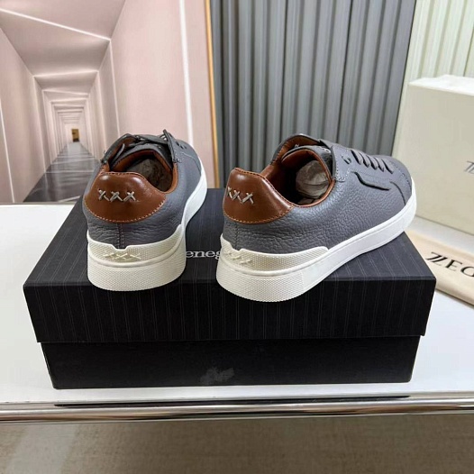Кожаные кроссовки Ermenegildo Zegna серого цвета   