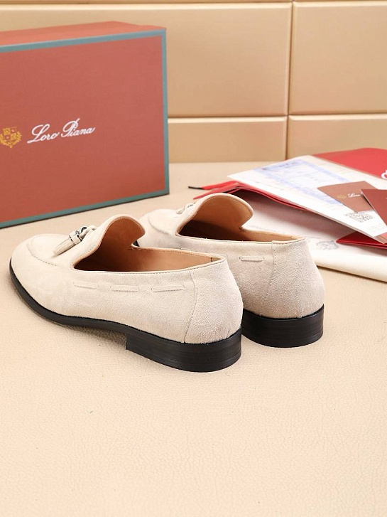 Замшевые лоферы Loro Piana tassel - Beige