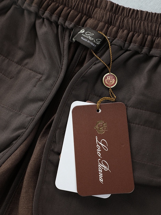 Льняной костюм коричневого цвета Loro Piana premium
