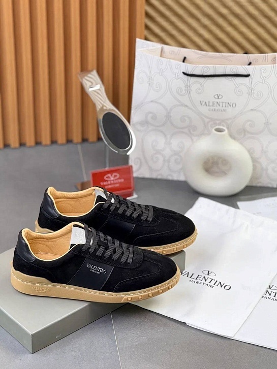 Замшевые кроссовки Valentino Upvillage - Black