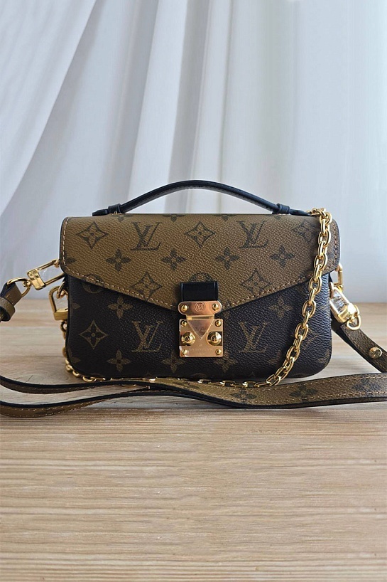 Кожаная сумка Louis Vuitton Pochette Mini 19x10 см - Brown