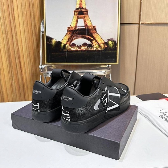 Кожаные кроссовки Valentino VL7N low-top - Black