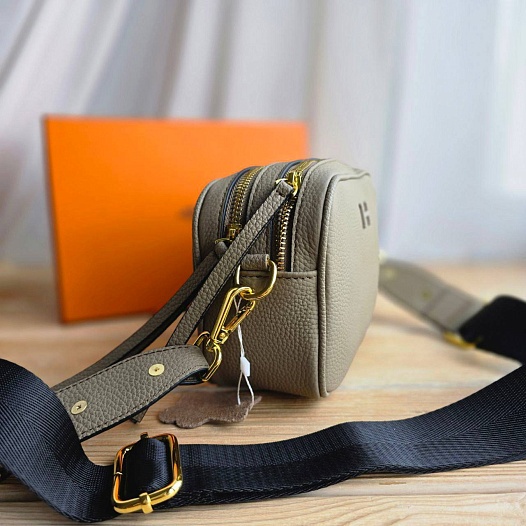 Женская серая сумка Hermes 20x15 см   