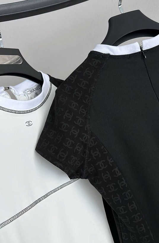 Женская футболка Chanel чёрного цвета