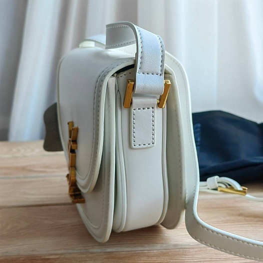 Кожаная сумка Yves Saint Laurent 19x17 см   