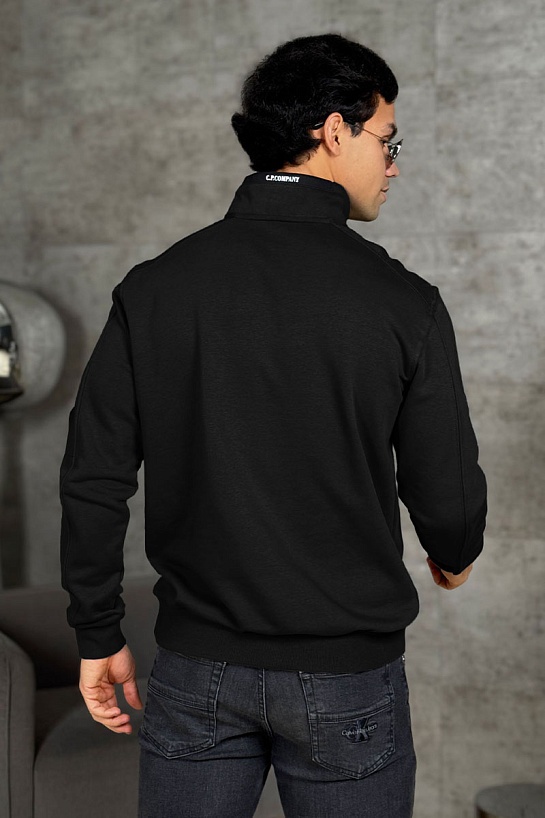 Чёрная кофта C.P. Company lens-detail