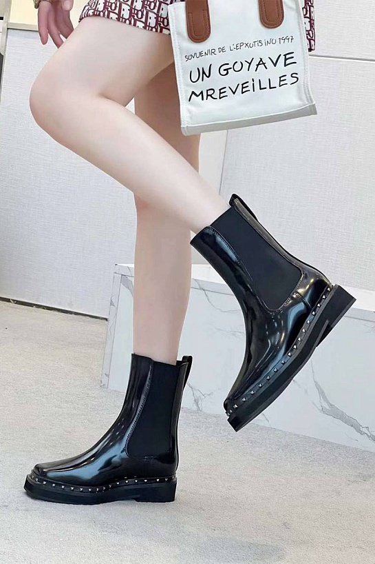 Женские ботинки Valentino с глянцевым эффектом