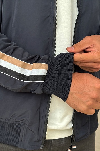 Ветровка тёмно-синего цвета Hugo Boss Coltrane   