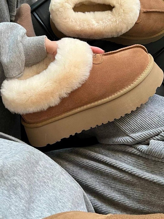 Женские ботинки с мехом UGG Mate Revival - Brown
