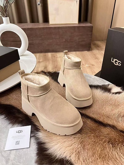 Женские замшевые ботинки UGG Heights - Beige   