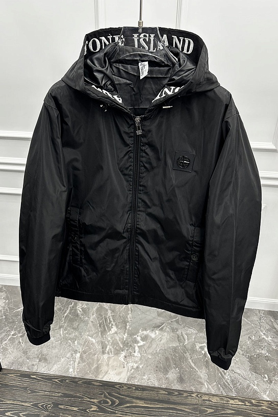 Ветровка чёрного цвета Stone Island Compass-patch
