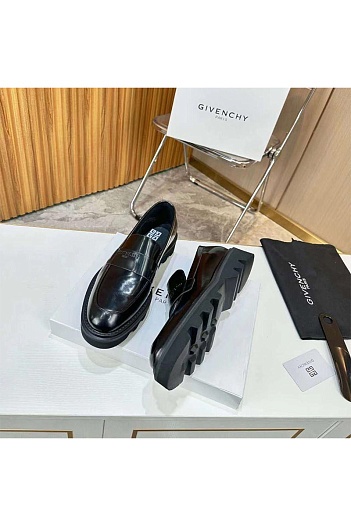 Кожаные ботинки Givenchy чёрного цвета   