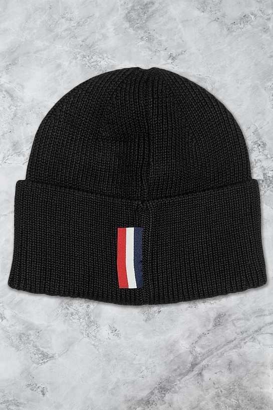 Мужская шапка чёрного цвета Moncler logo-patch