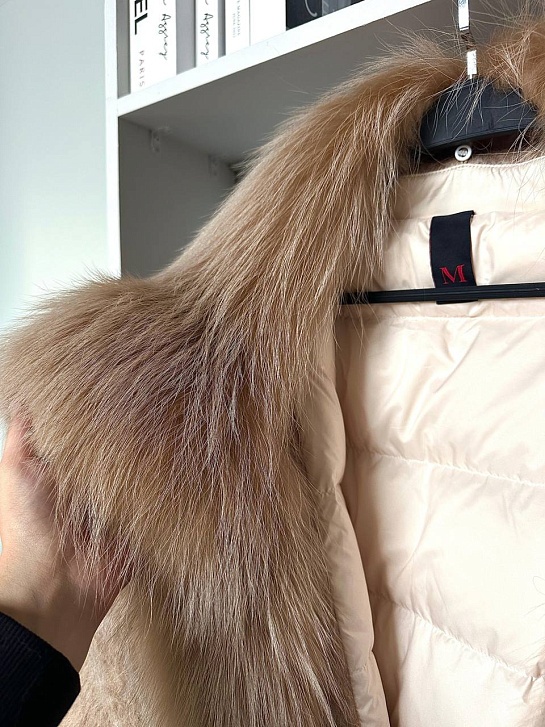 Женский пуховик с натуральным мехом Max Mara Premium