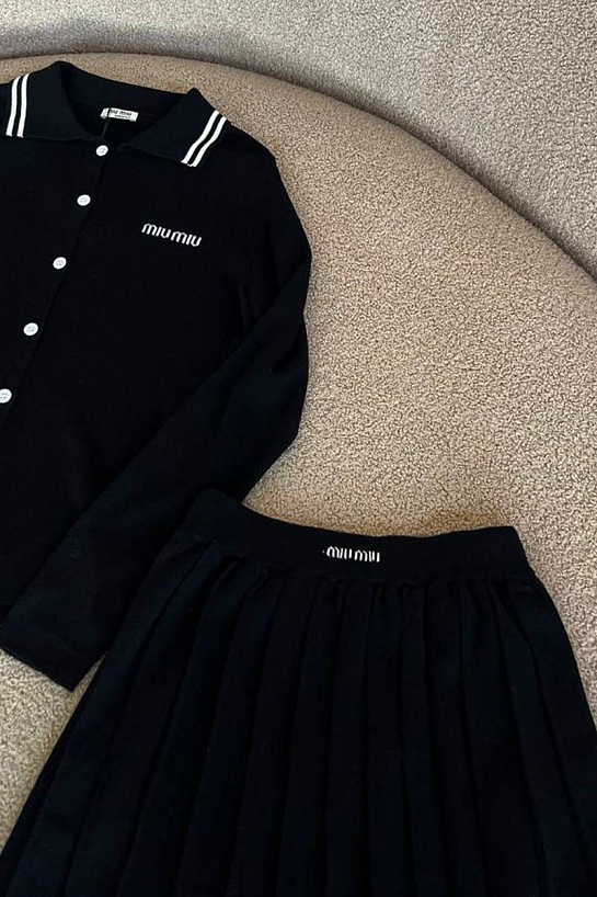 Женский чёрный костюм двойка MIU MIU