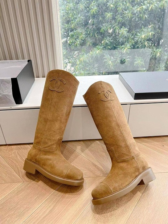 Женские замшевые сапоги Chanel Premium - Chestnut