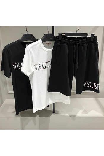 Мужские чёрные шорты Valentino   