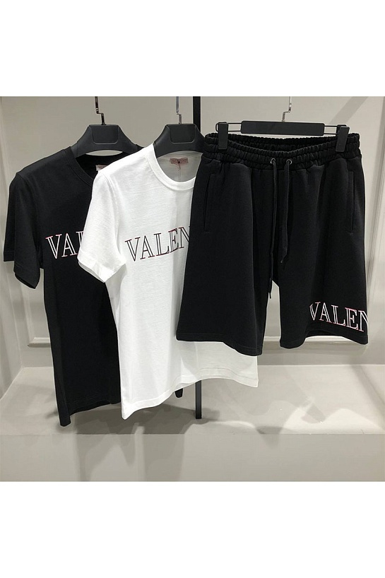 Мужские чёрные шорты Valentino