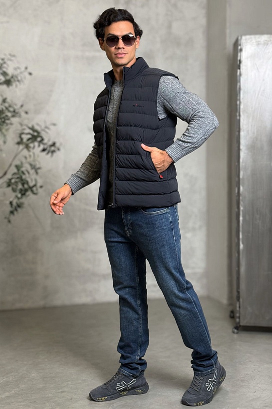 Мужской тёмно-синий жилет Kiton