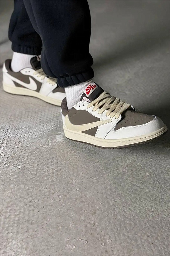 Кроссовки Travis Scott x Nike Air Jordan 1 Low "Reverse Mocha"