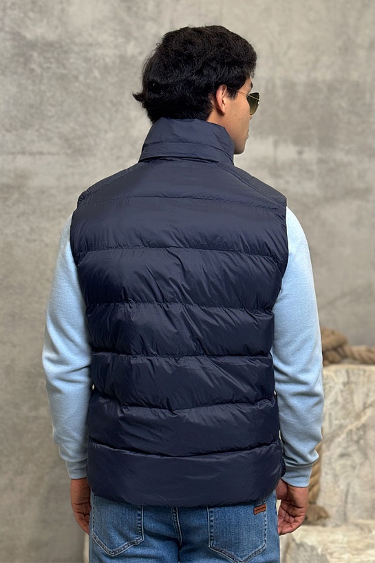 Тёмно-синий жилет Moncler Herniaire logo-patch