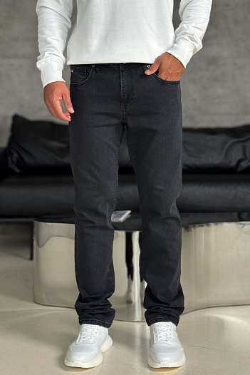 Мужские чёрные джинсы Emporio Armani   