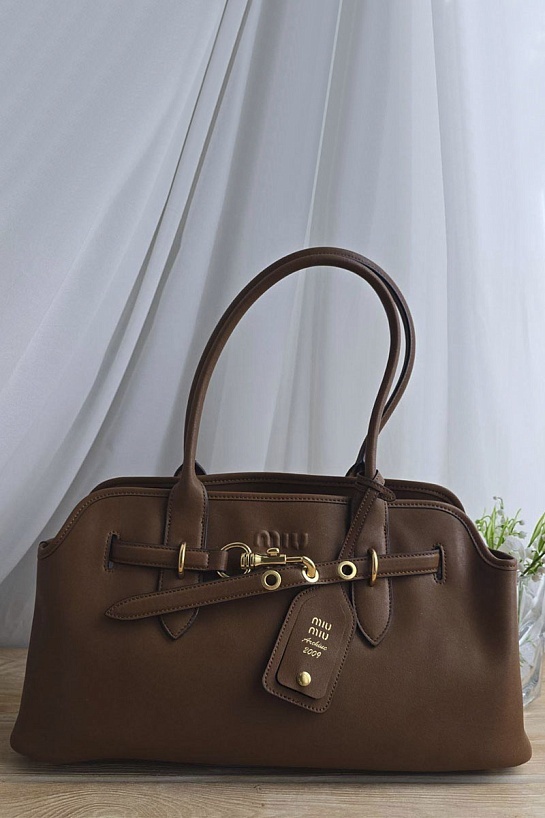 Кожаная сумка MIU MIU Aventure nappa 42x29 см - Brown