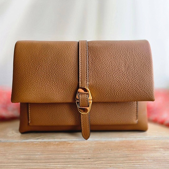 Кожаная сумка Coccinelle Dorian 24x16 см