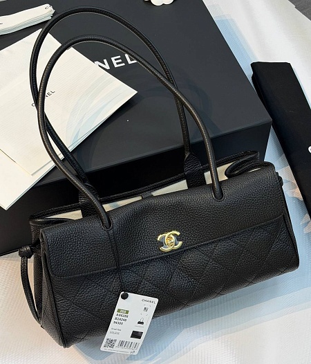 Кожаная сумка Chanel Shopping premium 15x32x11.5 см   