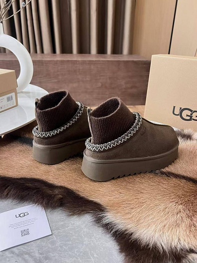 Женские ботинки UGG Classic Mini Cresent - Chocolate   