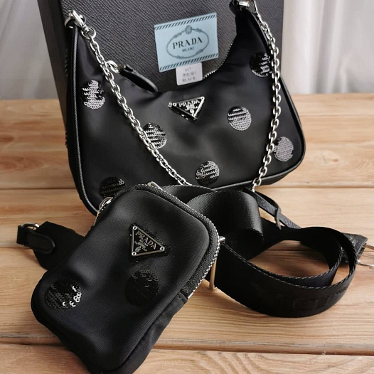 Нейлоновая сумка Prada 22x17 см   
