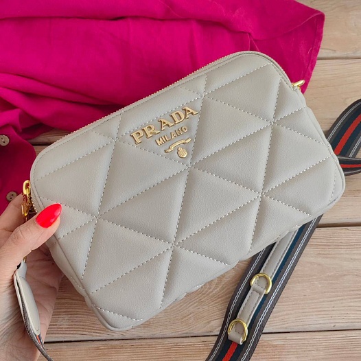 Кожаная сумка Prada Spectrum 23x16 см - Beige   