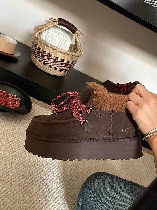 Женские замшевые ботинки с мехом UGG Funkarra Cabin Cuff - Brown