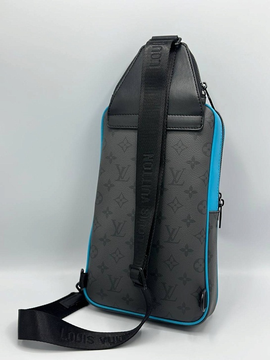 Кожаная сумка Louis Vuitton Avenue Sling Monogram Eclipse Reverse 30x18 см