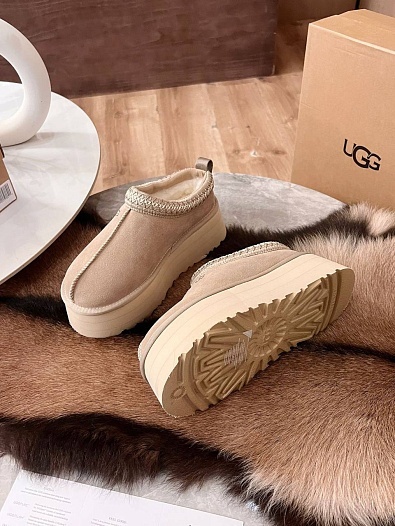 Женские замшевые ботинки UGG Tazz Platform - Beige   