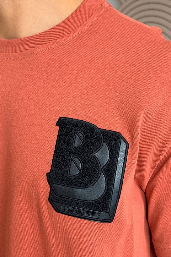 Красная оверсайз футболка Burberry Letter Graphic