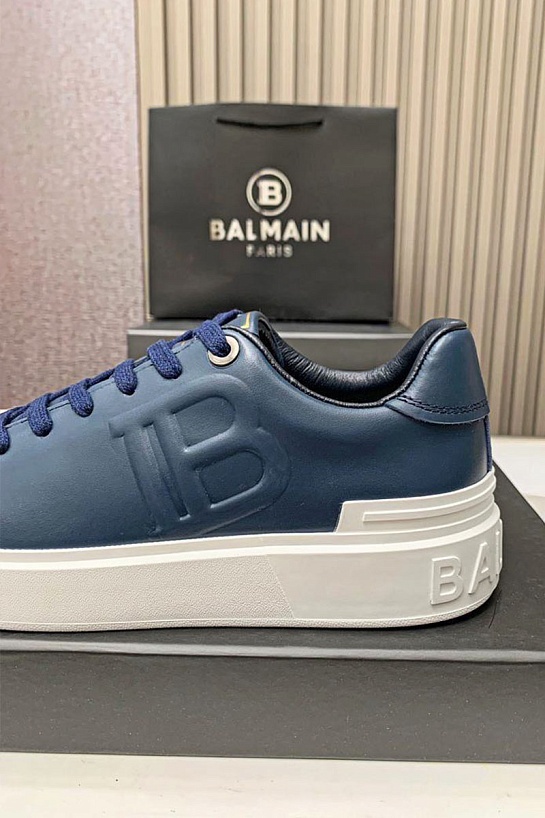 Кожаные кроссовки Balmain синего цвета