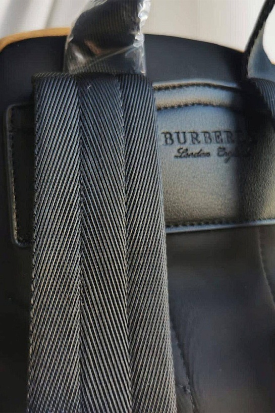 Нейлоновый рюкзак Burberry London England logo-patch 40x30 см