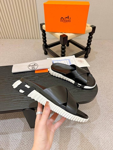 Кожаные шлёпанцы Hermes Infra   