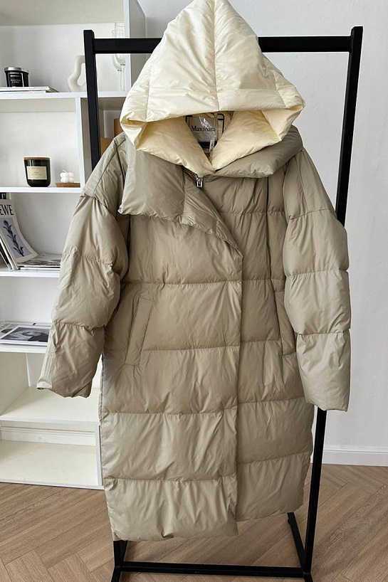 Женский зелёный пуховик Max Mara