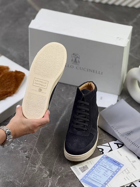 Замшевые кроссовки с меховой стелькой Brunello Cucinelli