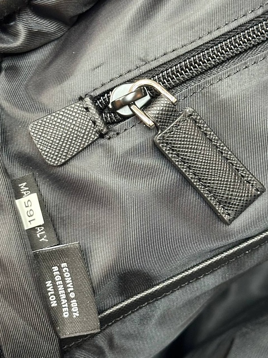 Нейлоновый рюкзак Prada Premium 39x39x17 см