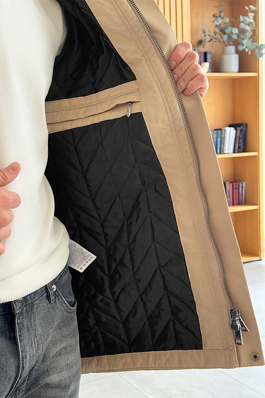Мужское пальто Burberry бежевого цвета