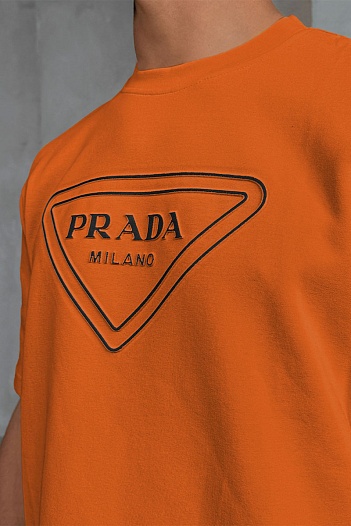 Оранжевая оверсайз футболка Prada Milano logo   