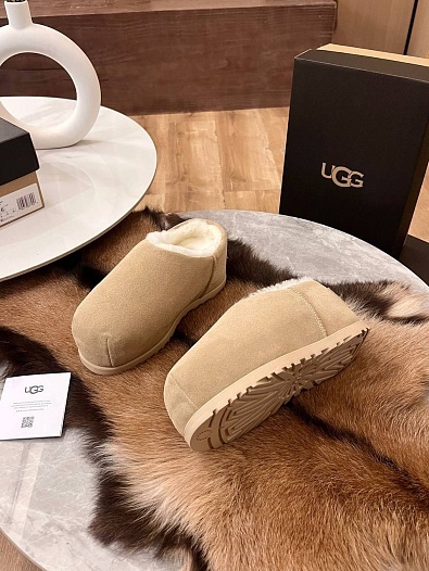 Женские слипоны с мехом UGG Tasman - Beige   