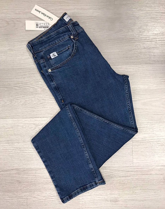 Джинсы синего цвета Calvin Klein
