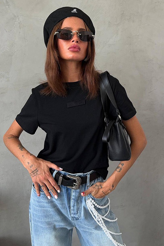 Женская футболка Jacquemus чёрного цвета