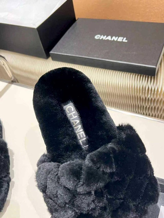 Женские меховые шлёпанцы Chanel Oran premium - Black