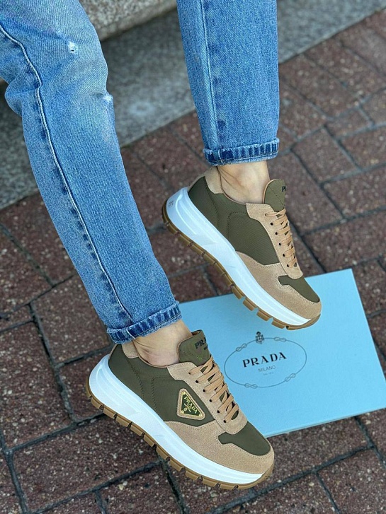 Женские комбинированные кроссовки Prada - Beige / Green
